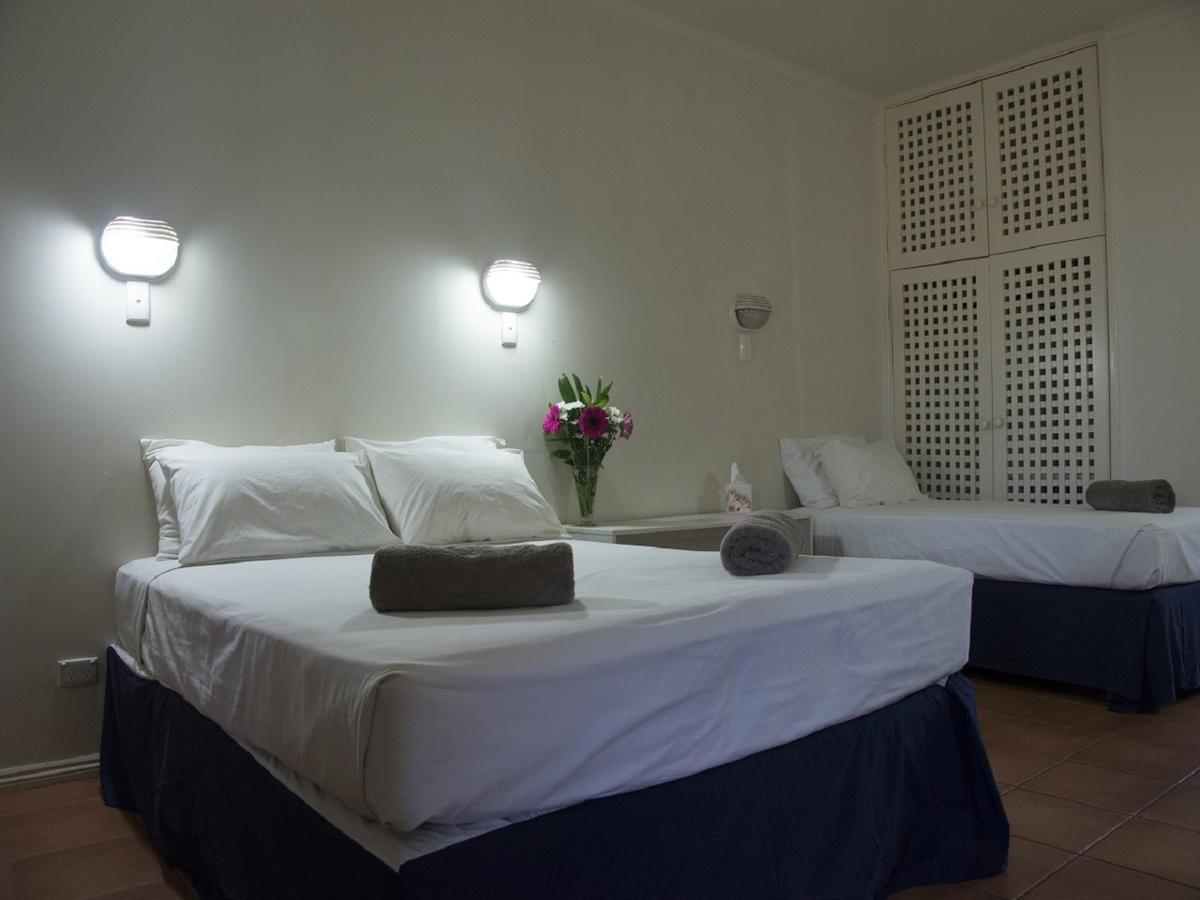 Roebuck Bay Hotel Broome Buitenkant foto