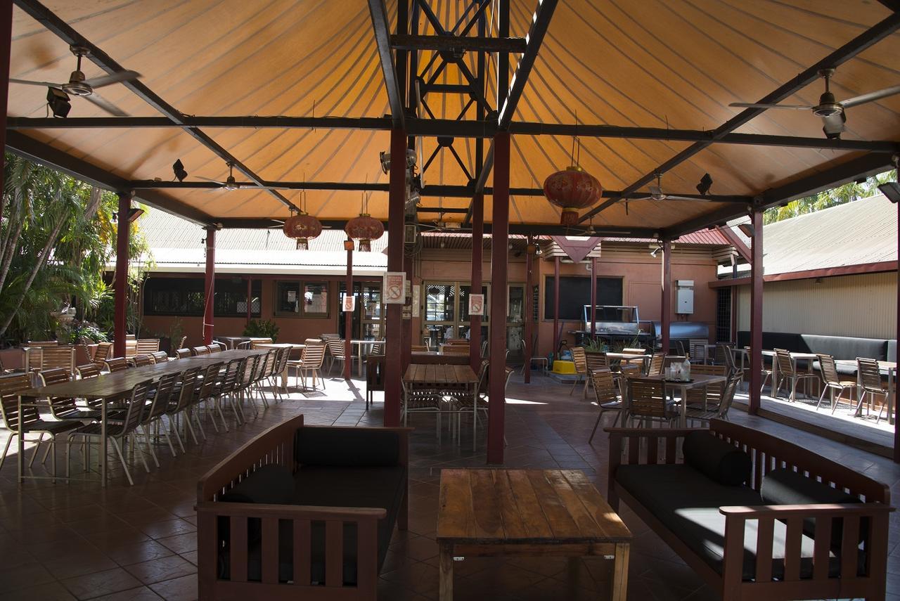 Roebuck Bay Hotel Broome Buitenkant foto