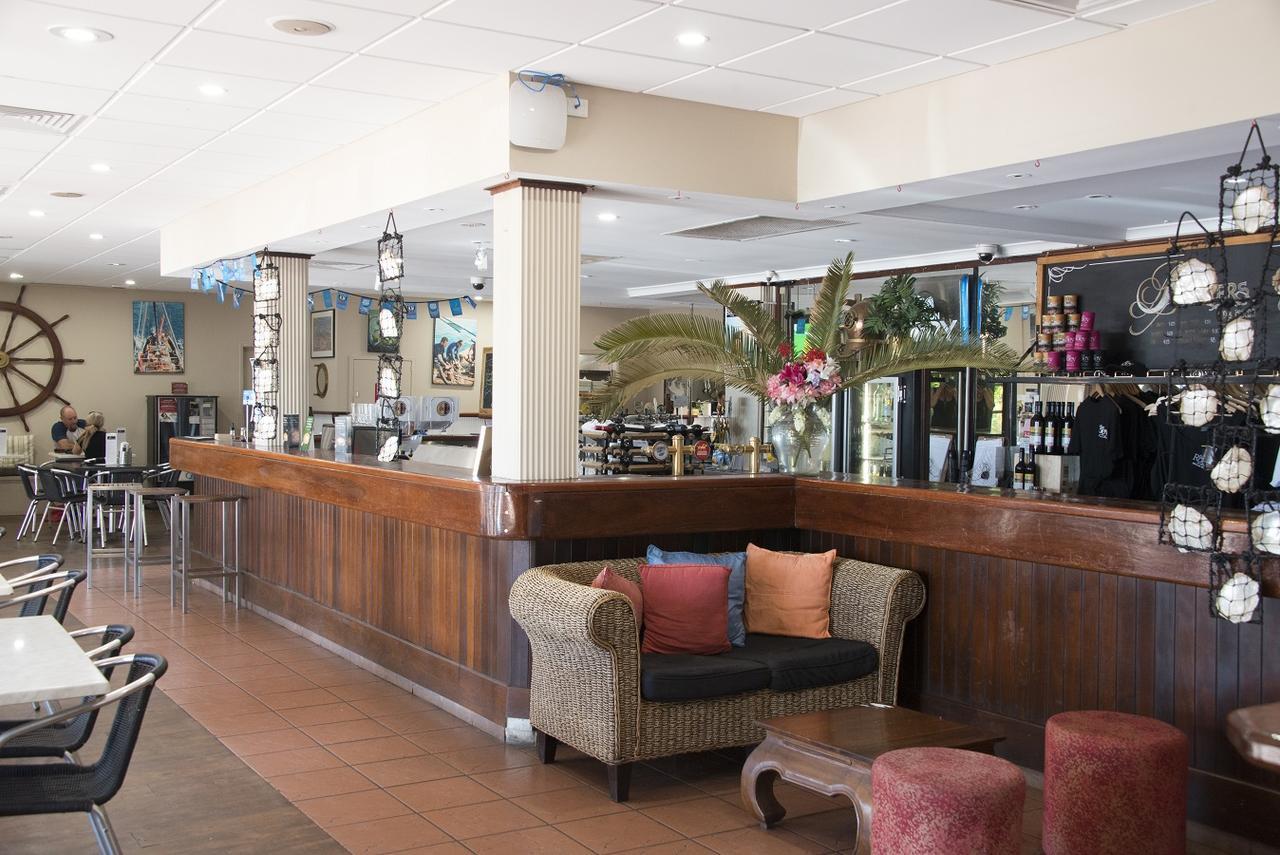 Roebuck Bay Hotel Broome Buitenkant foto