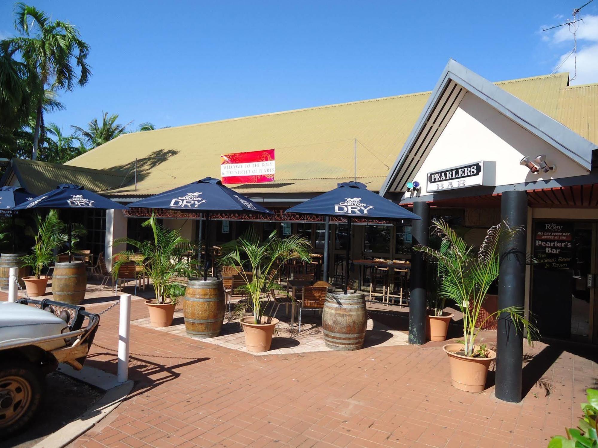 Roebuck Bay Hotel Broome Buitenkant foto