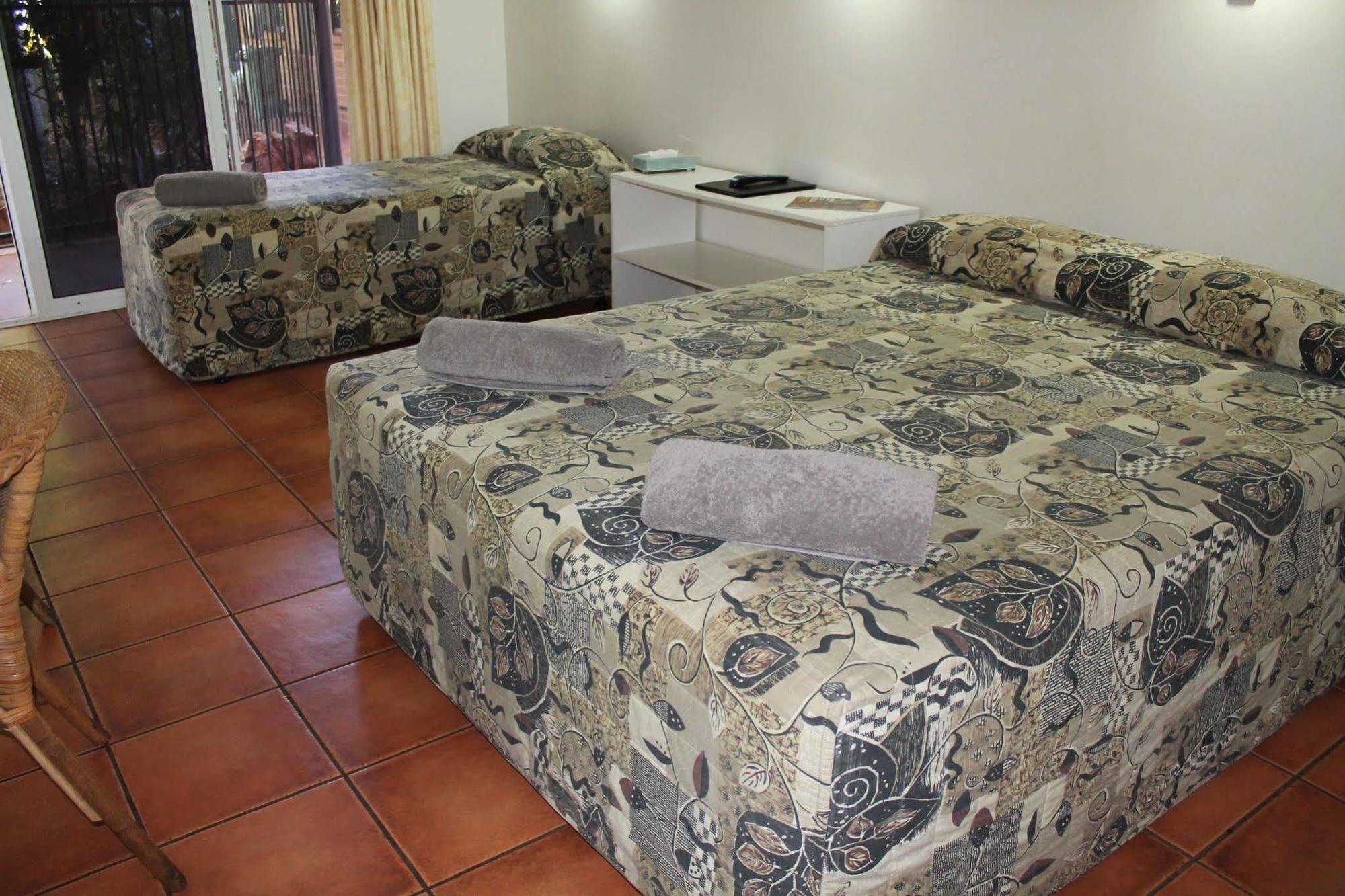 Roebuck Bay Hotel Broome Buitenkant foto